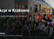 Atrakcje Krakowa – grupa znajomych przy zabytkowym tramwaju TramParty w Krakowie