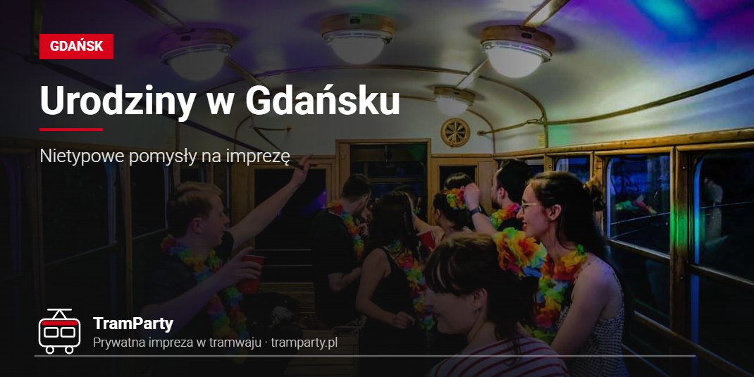 Urodziny w Gdańsku – goście w hawajskich girlandach bawią się w imprezowym tramwaju TramParty