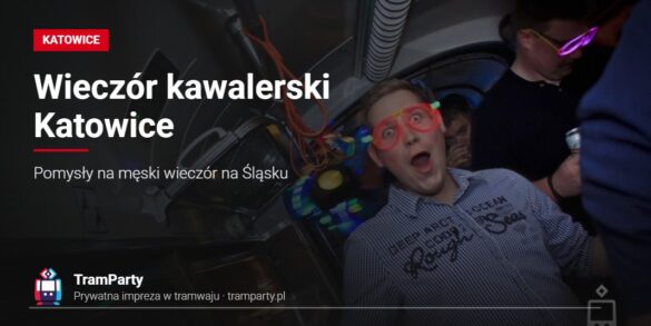 Wieczór kawalerski w Katowicach – rozbawiony uczestnik imprezy w tramwaju TramParty w klubowych światłach