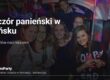 Wieczór panieński w Gdańsku – przyjaciółki pozują do zdjęcia w imprezowym tramwaju TramParty