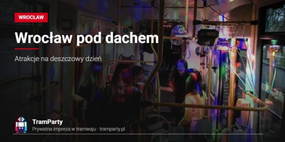 Wrocław – atrakcje pod dachem: wnętrze imprezowego tramwaju TramParty z kolorowym oświetleniem